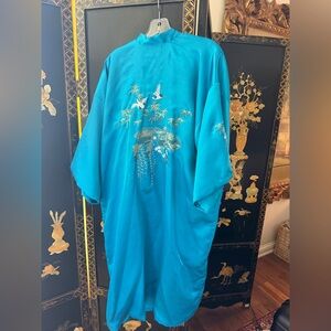 Vintage Blue Embroidered Kimono Robe